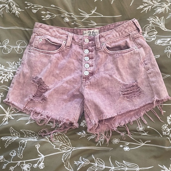 Free People We the Free Pink Distressed Cutoff Shorts - Picture 2 of 8